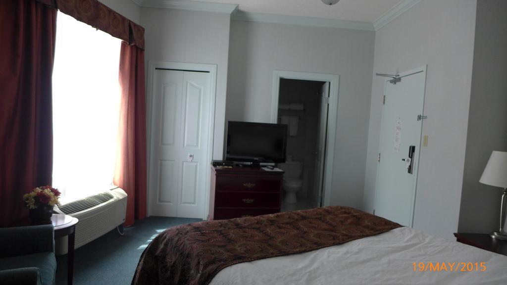 The Bridgeport Inn Fort Mcmurray Rom bilde